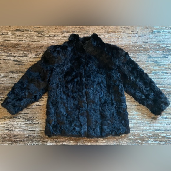 Somerset Furs Los Angeles. Black Rabbit Fur. Size Medium. Like New. - Picture 5 of 5